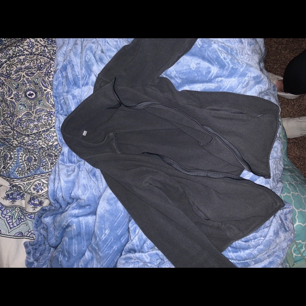 Uniqlo fleece gray jacket
